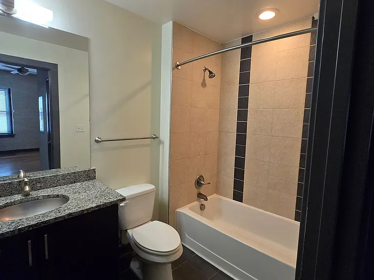 The Cameron Lofts — Photo 8