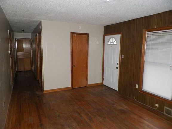 2nd image of 1511 NW 44th St