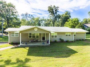 606 Moore Dr, Dalton, GA 30721