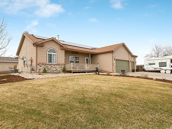 3rd image of 3819 Harbor Ln