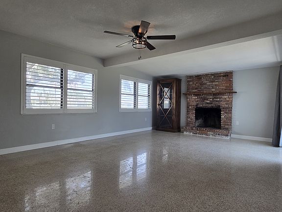 5th image of 550 Capri Rd