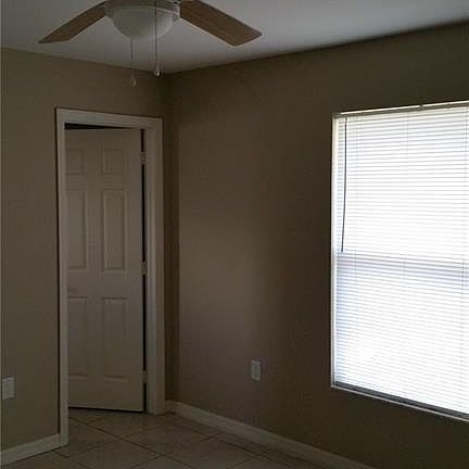 3rd image of 1218 SE 24th Ave