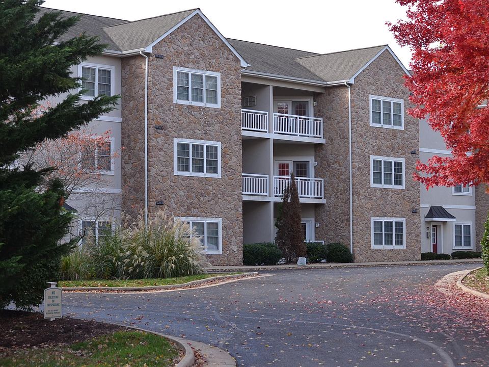 1st image of 1410 N Coalter St APT 101