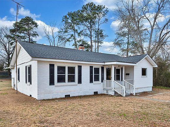 3rd image of 13 Eastview St