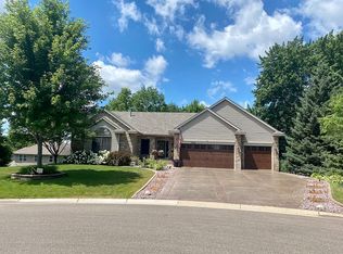 13715 Fair Oak Ct, Apple Valley, MN 55124