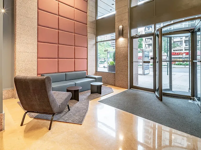 750 Columbus Ave #2F — Photo 10