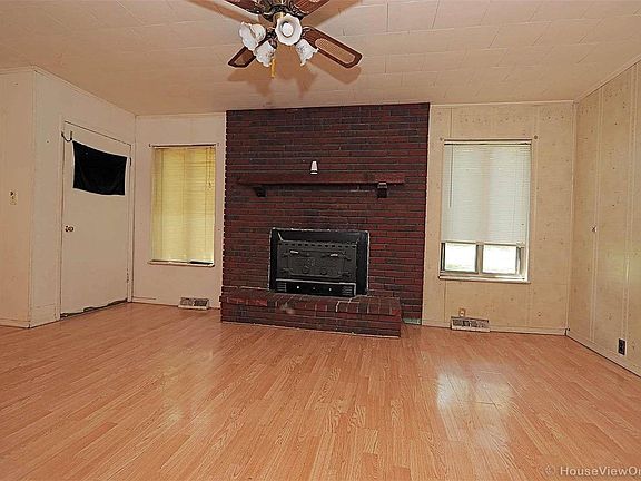 5th image of 303 S Main St