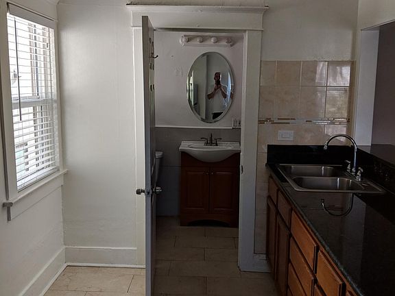 4th image of 128 N Alvarado St APT 2