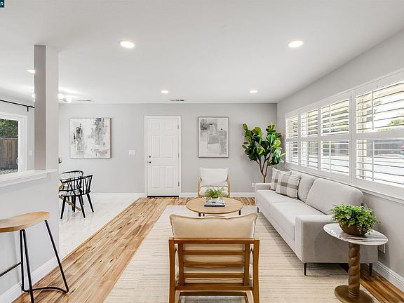 5th image of 1593 Mendocino Dr
