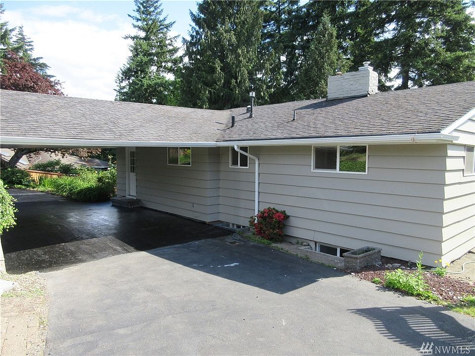 1st image of 10502 43 St Ct E
