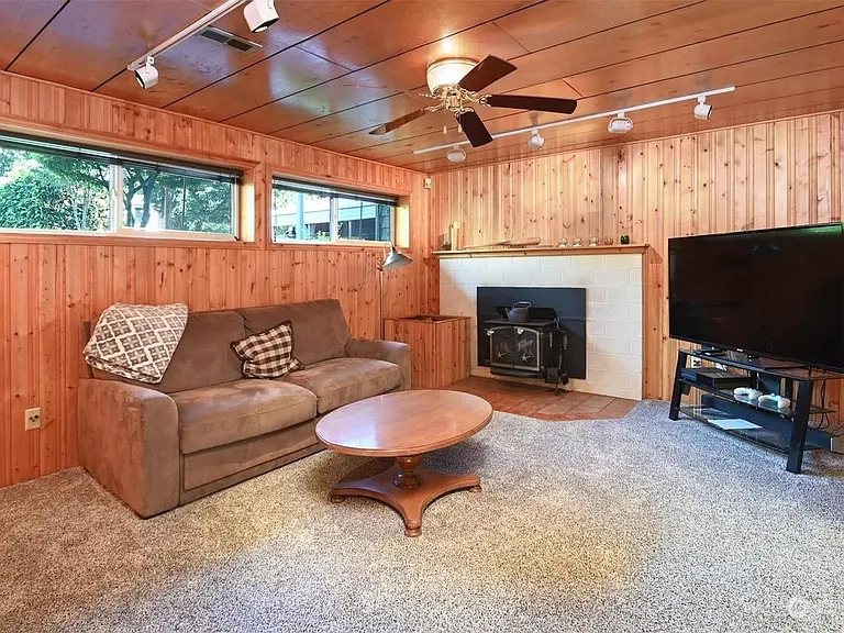10408 NE 130th St — Photo 7