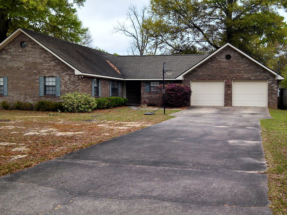 1st image of 5804 Hermitage Cir