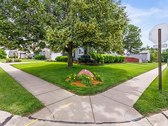 3rd image of 2517 Joann Ave