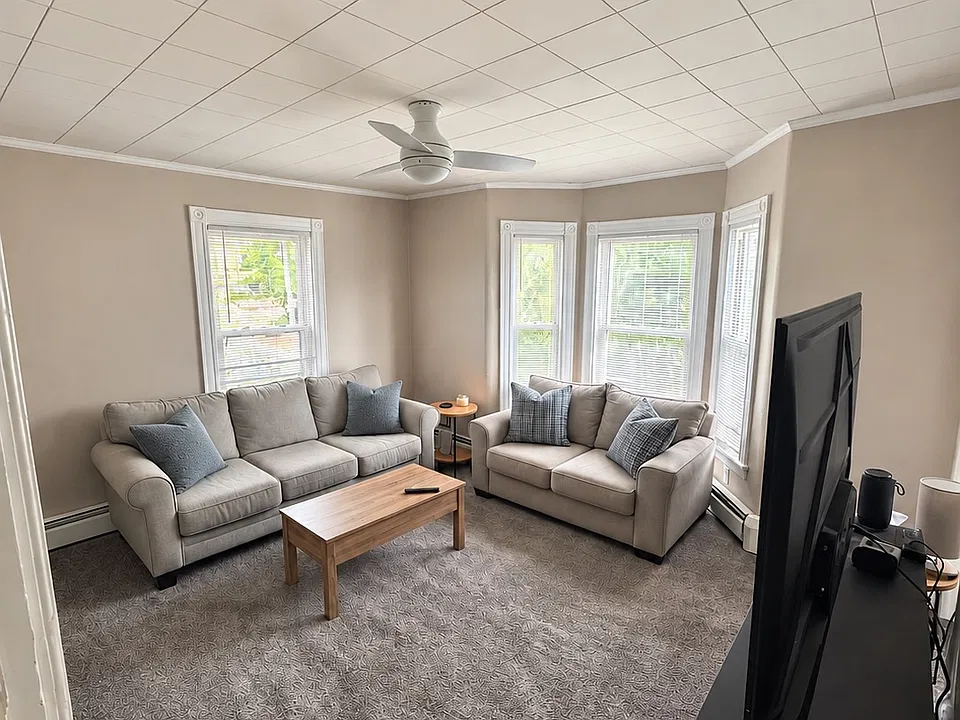10 Stetson Ct #2