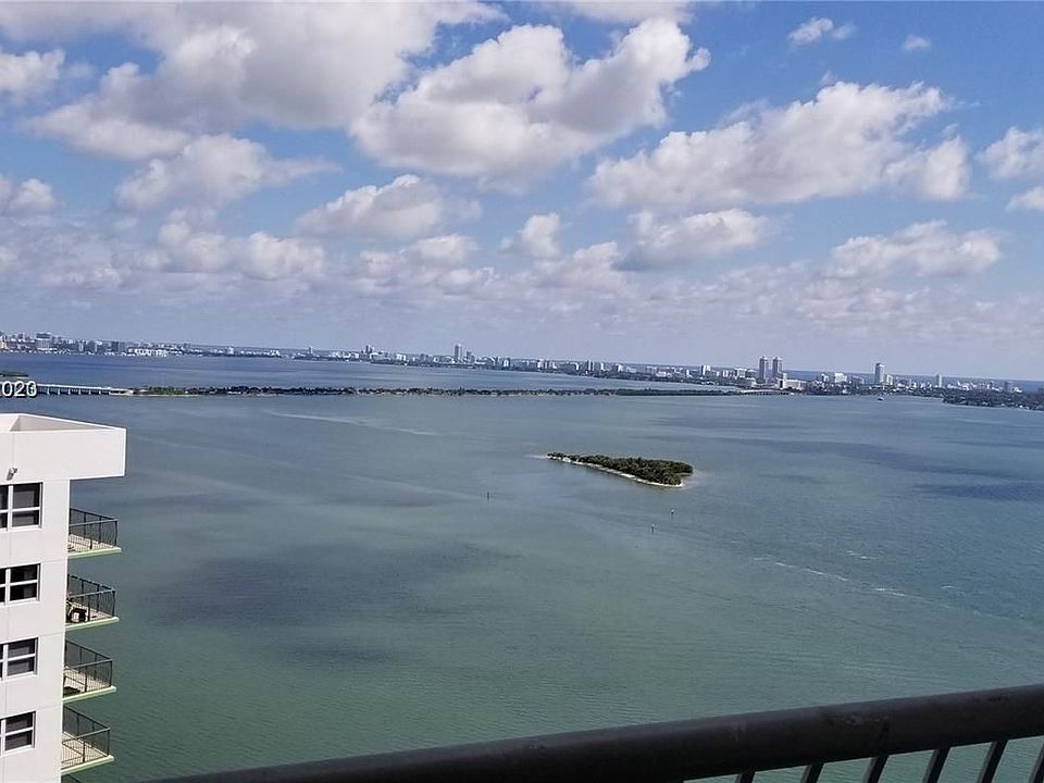 1st image of 1750 N Bayshore Dr APT 3003