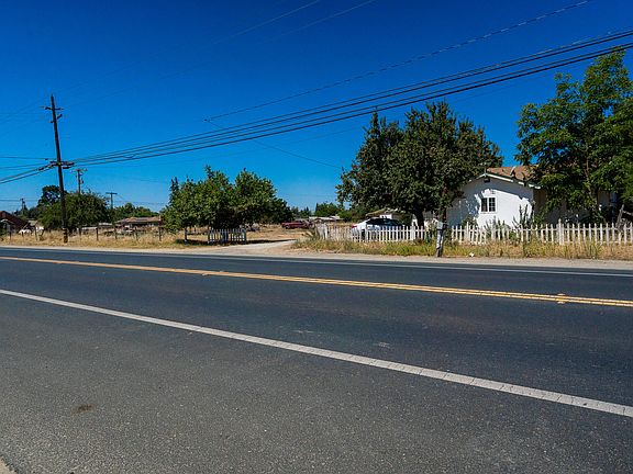 3rd image of 32241 Road 124