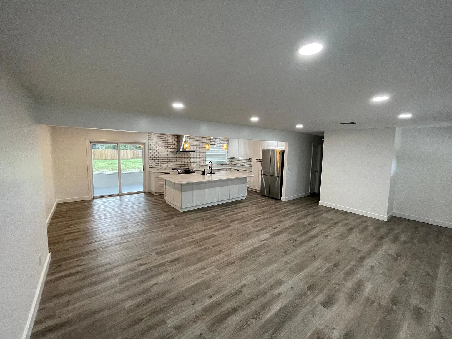 3 bed, 1316 sqft, $2,750 — Photo 3