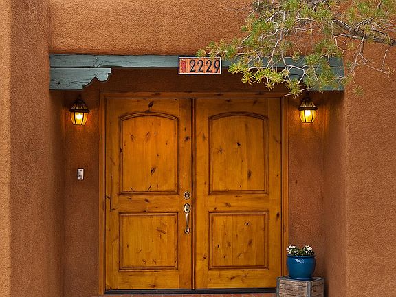 3rd image of 2229 Dietz Pl NW