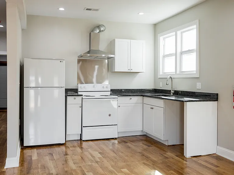 1633 Merrick St #1 — Photo 25