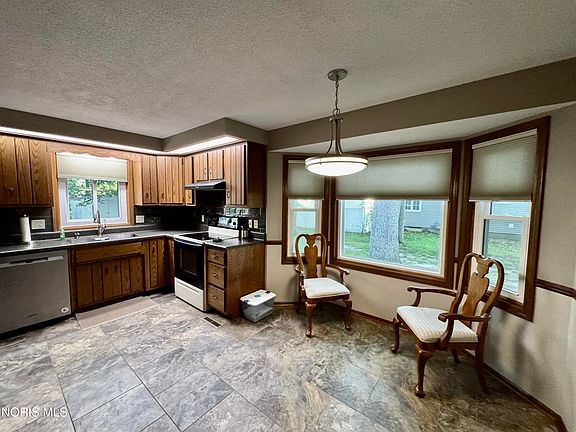4th image of 113 Scott Dr
