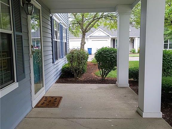 3rd image of 23392 Grist Mill Ct #14-1