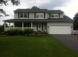 8946 Candlewood Ln, Clarence Center, NY 14032