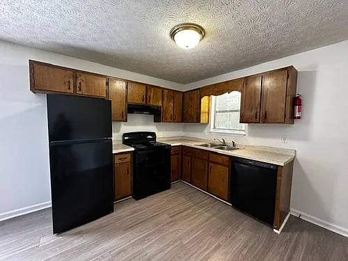 121/123 Lake Dr Photo 1