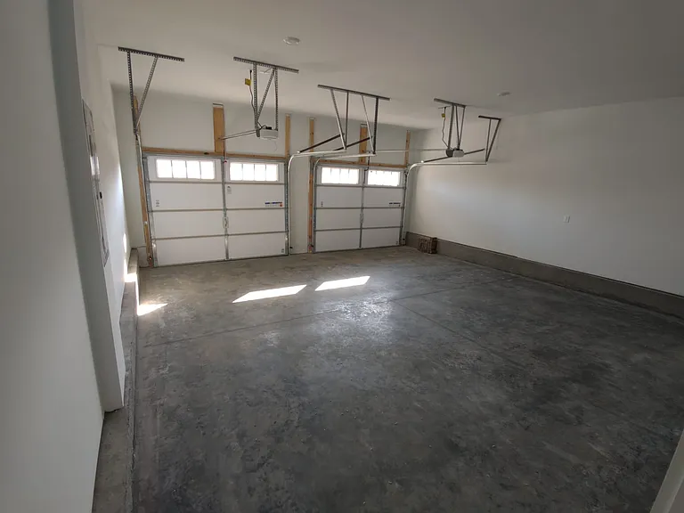 1137 Crisp Spring Dr — Photo 28