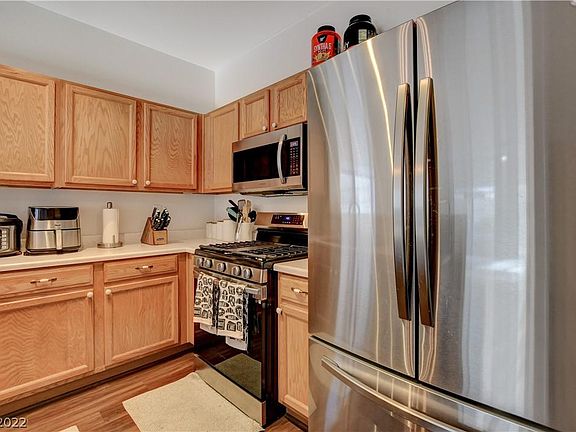 3rd image of 5937 High Steed St Unit 102