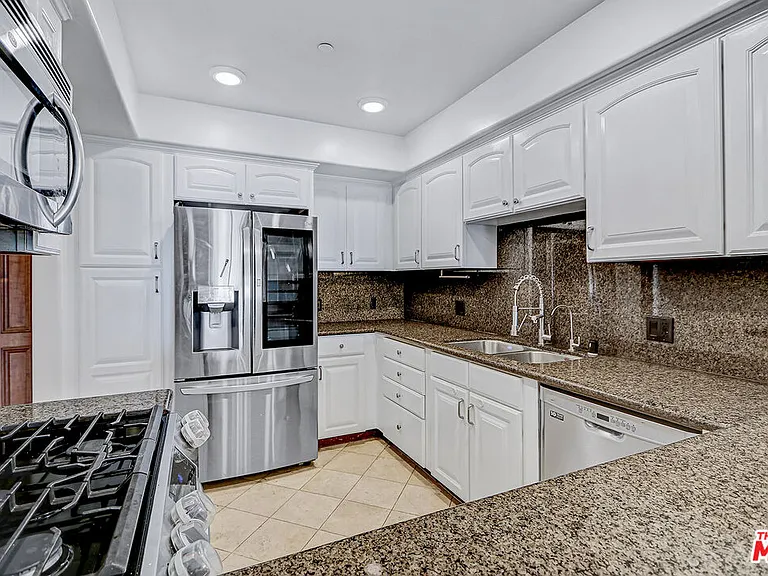 1520 S Shenandoah St #304 — Photo 5
