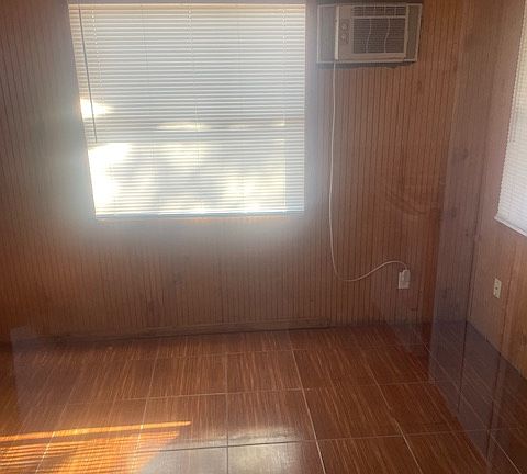 4th image of 1120 53rd St S
