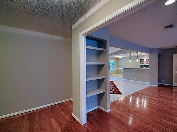4th image of 11310 Aloysia Dr