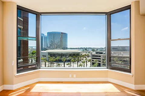 500 W Harbor Dr W #922 — Photo 23