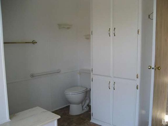 2nd image of 1220 Johnson Dr Space 68