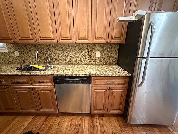 2nd image of 304 Avenue C APT 1F