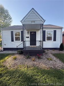 205 W Bowne Boulevard W, Clarksville, IN, 47129