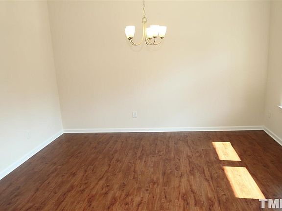 3rd image of 1011 Frisco Ct
