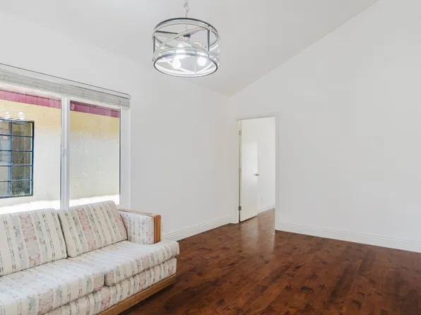 20146 Stagg St, Winnetka, CA 91306
