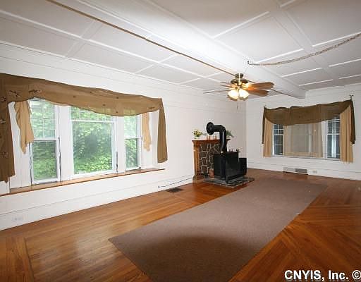 2nd image of 341 Hillview Ave