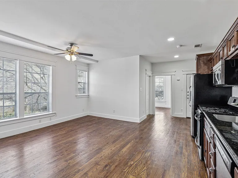 836 N Madison Ave #2 — Photo 3