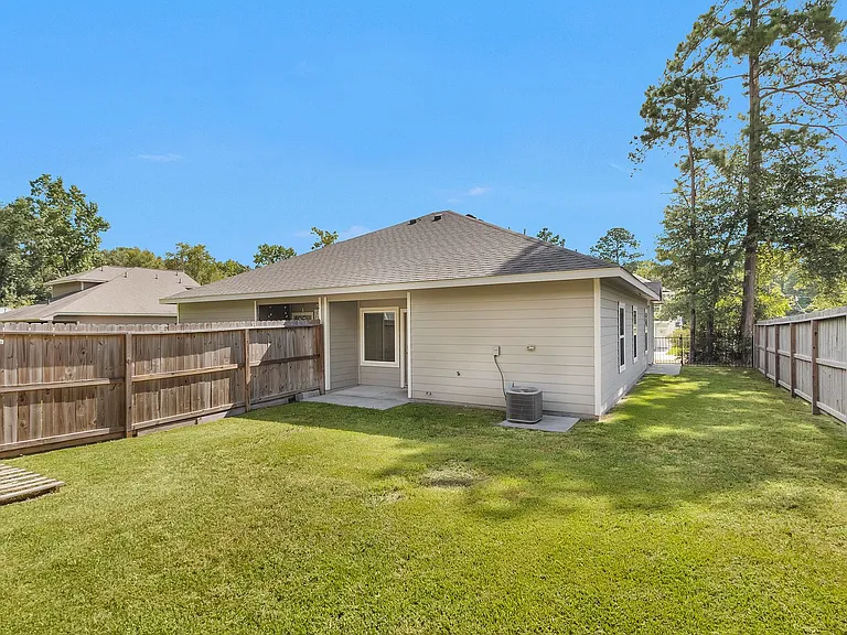 15841 Beechnut Dr — Photo 2