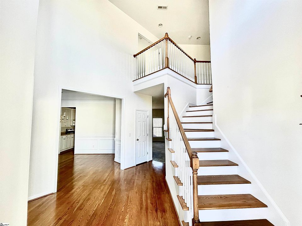 1105 Farming Creek Dr, Simpsonville, SC 29680 | MLS #1577902 | Zillow
