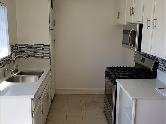 4th image of 6123 Eleanor Ave APT 201