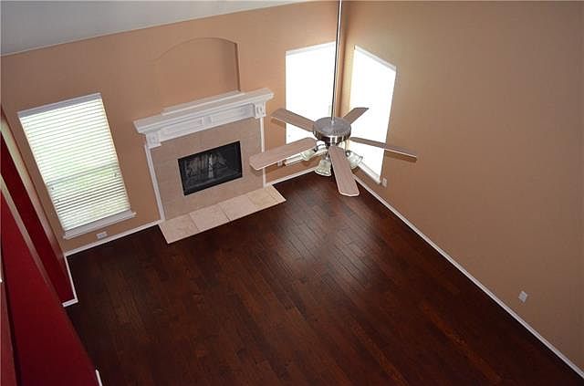2nd image of 1912 Bridgeport Dr
