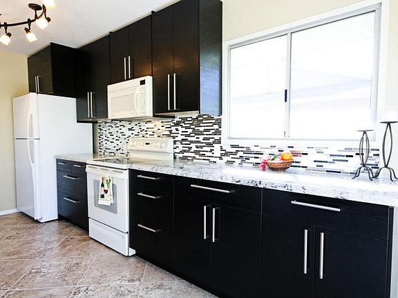 5th image of 12910 W Desert Glen Dr