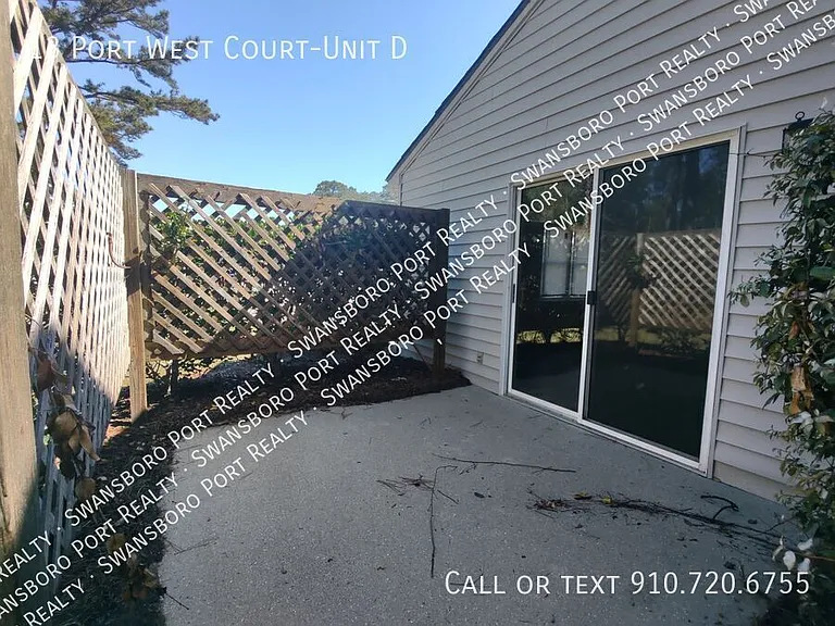 13 Port West Ct #D — Photo 19