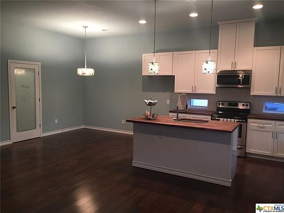 5th image of 1428 Lakeview Dr