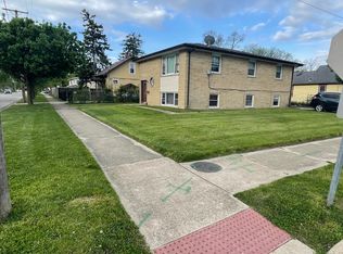 176 N Loucks St, Aurora, IL 60505