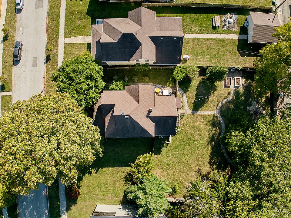 2nd image of 2522 Carrollton Ave