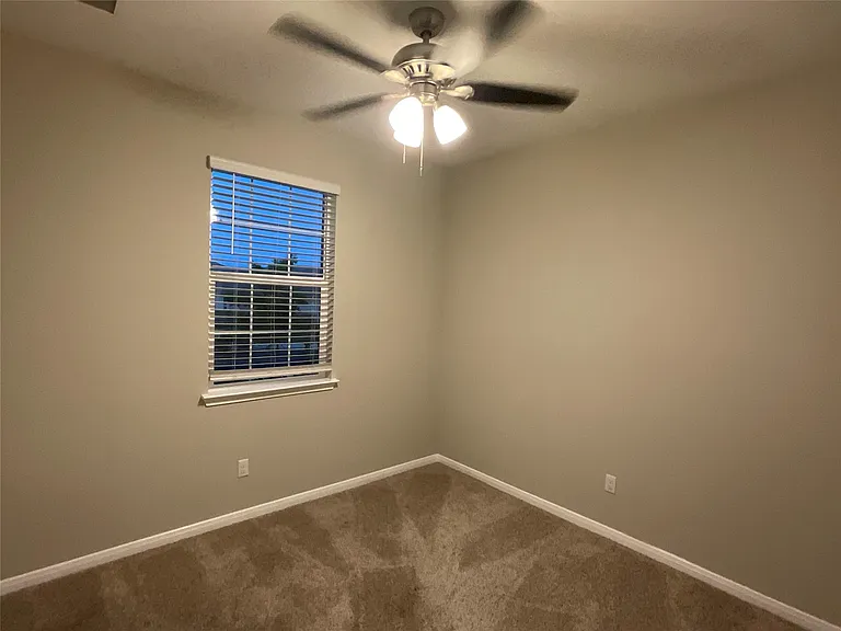 142 Jubilee Dr — Photo 18